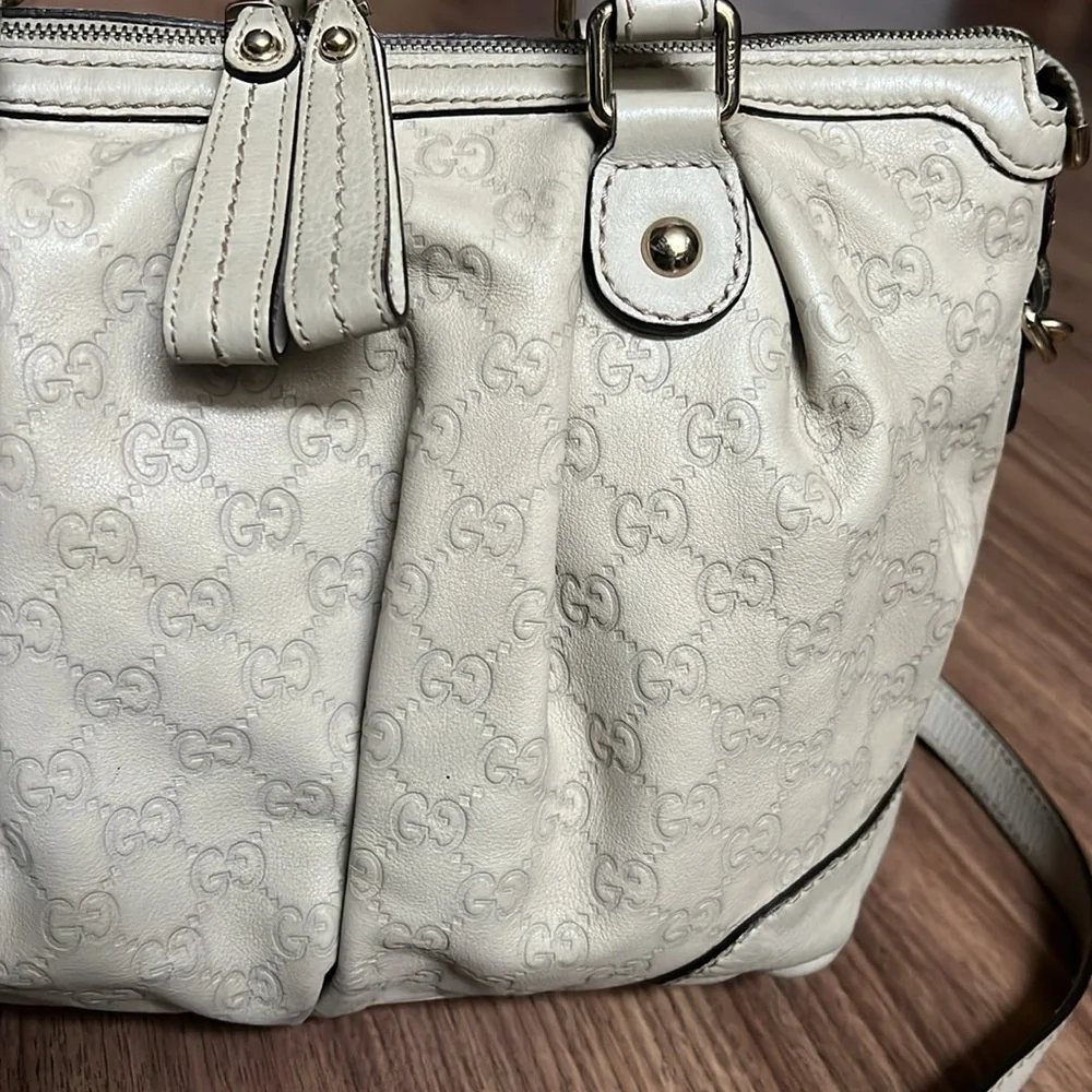 A 236 - 💯% authentic Gucci shoulder bag - Picture 4 of 16